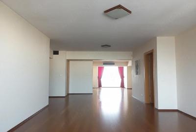Apartament cu 4 camere decomandat în Alba Iulia - 2