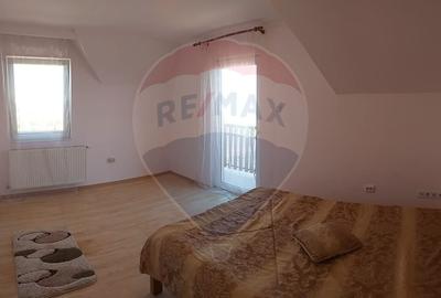 Casa / Vila cu 5 camere de vanzare - 12