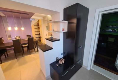 Casă cu 4 camere în Central - 1