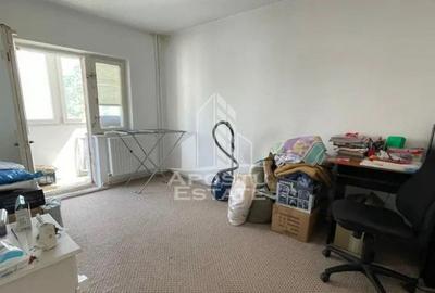 Apartament cu 3 camere semidecomandat, mobilat în Soarelui - 1