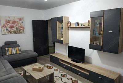Apartament cu 4 camere decomandat în Vasile Aaron - 2