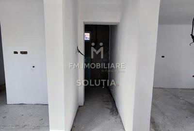 Casă cu 3 camere cu Teren 400 Mp în Central - 10