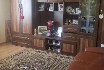 Casă cu 3 camere cu Teren 2800 Mp în Central