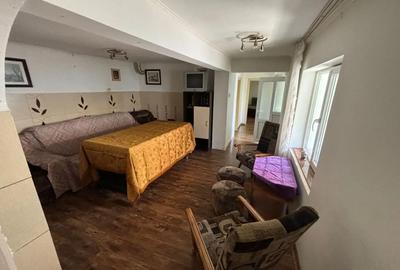 Casă cu Teren 1000 Mp în Central - 3