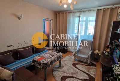 3 Camere Semidecomandat, zona Alexandru-Familial. - 1