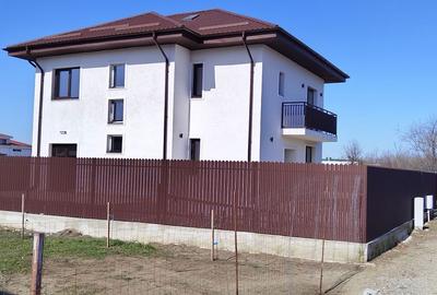 Casă cu 4 camere cu Teren 477 Mp în Nord - 18
