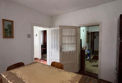 Casă cu 3 camere în Central - 2