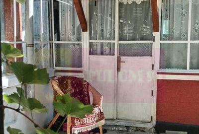 Branesti / IF - casa batraneasca din caramida cu teren de... - 24