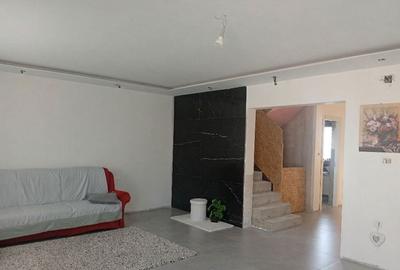 Casă cu 3 camere în Central - 6