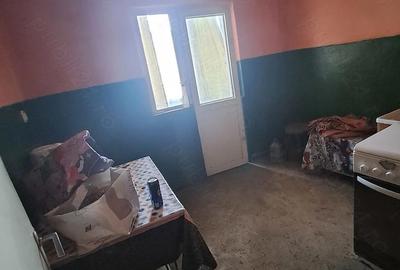 Apartament cu 2 camere decomandat în Mătăsari - 1