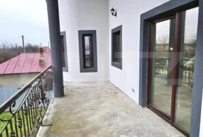 Casă cu 7 camere cu Teren 600 Mp în Central - 6