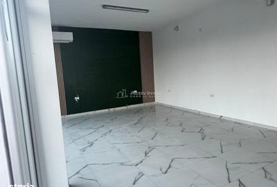 Spațiu comercial, de 137 mp, în Central - 3