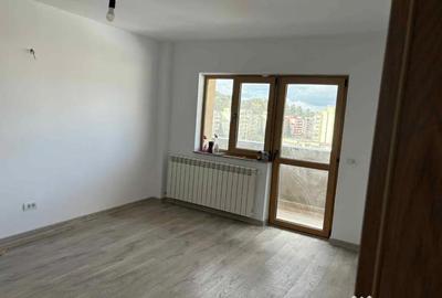 Apartament cu 3 camere decomandat în Calea București - 3