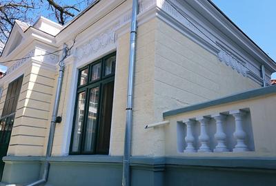 Casă individuală cu 4 camere cu Canalizare în Ultracentral - 1