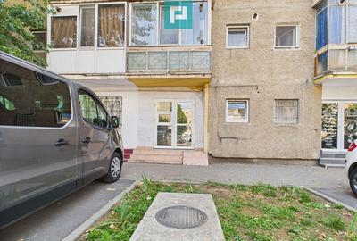 Garsoniera/spa?iu comercial strada Poetului Vlaicu - 15