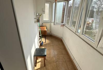 Apartament cu 2 camere decomandat în Tomis II - 10