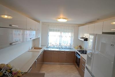 Apartament cu 3 camere decomandat în Central - 13