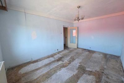 Apartament cu 4 camere decomandat în Steaua - 2