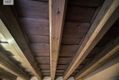 Casă cu 4 camere în Central - 2