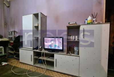 Apartament cu 4 camere semidecomandat în Tineretului