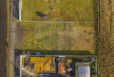 Teren Construcții intravilan de 800 mp, în Bod - 12