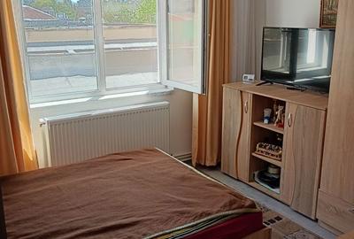 Apartament cu 2 camere decomandat în Petros - 8