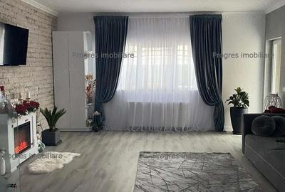 Casă cu 3 camere în Dumbrăvița