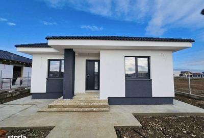 Casă cu 4 camere cu Teren 90 Mp în Central - 3