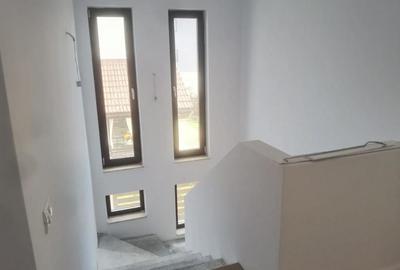 Casă cu 5 camere în Central - 10