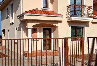 Casă cu 5 camere cu Teren 355 Mp în Dumbrăvița - 3