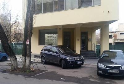 Birou, de 600 mp, în Națiunile Unite - 12