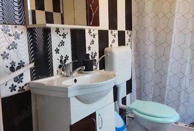 Casă cu Teren 1075 Mp în Central - 1