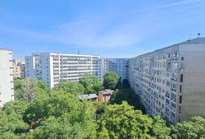 Apartament cu 3 camere decomandat în Tineretului - 1