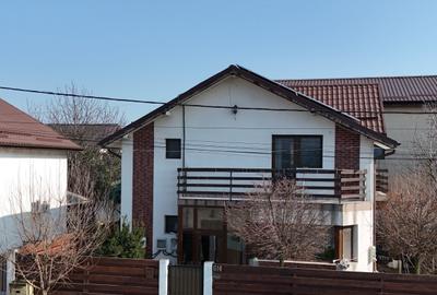 Casă individuală cu 4 camere cu Teren 250 Mp în Berceni