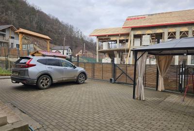 Casă cu 4 camere decomandat în Tăuți - 7