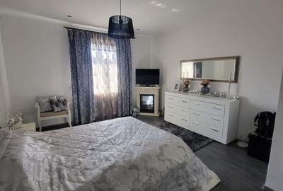 Casă individuală cu 6 camere cu Teren 680 Mp în Central - 7