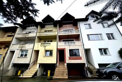 Vanzare triplex cu garaj si curte Zamca Suceava - 240mp- Oferta rara! - 1