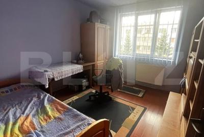Apartament 4 camere, etaj 2, zona B-dul Decebal - 8