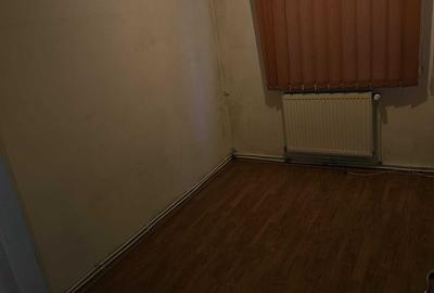 Apartament cu 3 camere semidecomandat în Central - 7