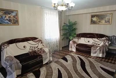 Garsonieră în Titan