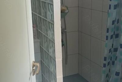 Casă cu 5 camere cu Teren 2000 Mp în Central - 4