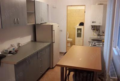 Apartament cu 3 camere în Central - 9