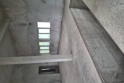 Doua case lipite la sosea in Iratosu aproape de Arad - 2