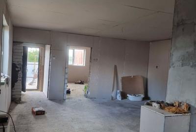 Casă cu 2 camere în Chirileu - 8