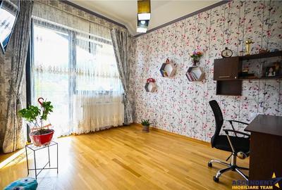 Resedinta distincta, mobilata cu rafinament, pe 1.000 mp teren, Central, Sacele, Brasov - 20