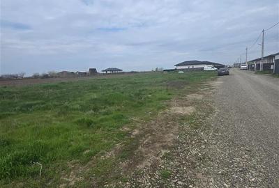 Teren intravilan de 400 mp, în Vorovești - 2