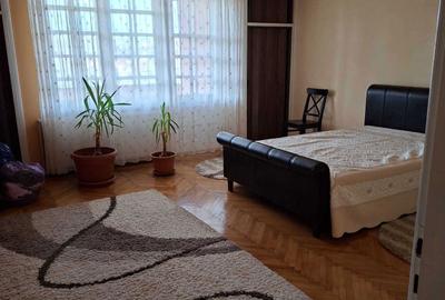 Casă cu 4 camere în Ultracentral - 2