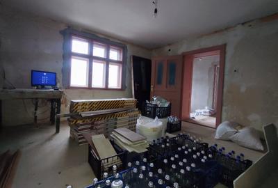 Casa cu doua camere, curte 353 mp, Satu Nou, Halchiu. - 2