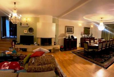 Duplex cu 10 camere cu Canalizare în Săsar - 2