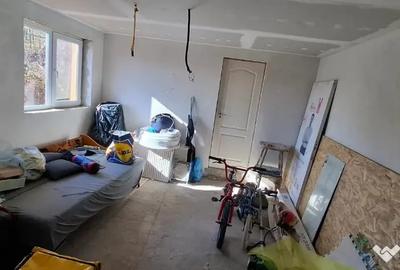 Casă cu 3 camere cu Teren 2000 Mp în Sărmășel - 2